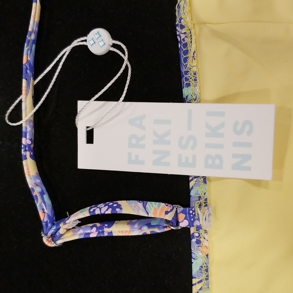 💕FRANKIE'S BIKINIS💕 Falcon Bikini TOP ~ Monarch Butterfly Print Medium M NWT - Picture 16 of 16